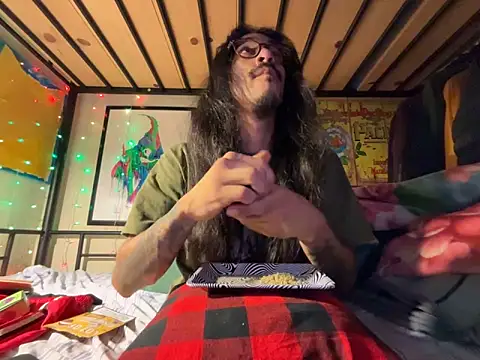 Snapshot of bigdickkane300 chatting on 11-29-25, 08:28 bigdickkane300 online show from 11-29-25, 08:28