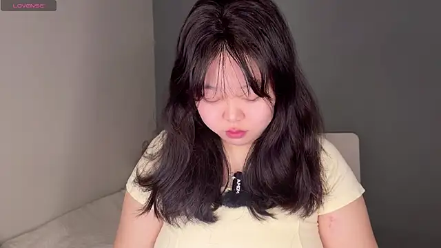 Kittenfishing online show from 09-27-25, 02:33