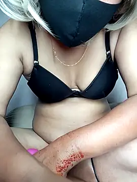 LushVamp online show from 04-01-26, 01:41