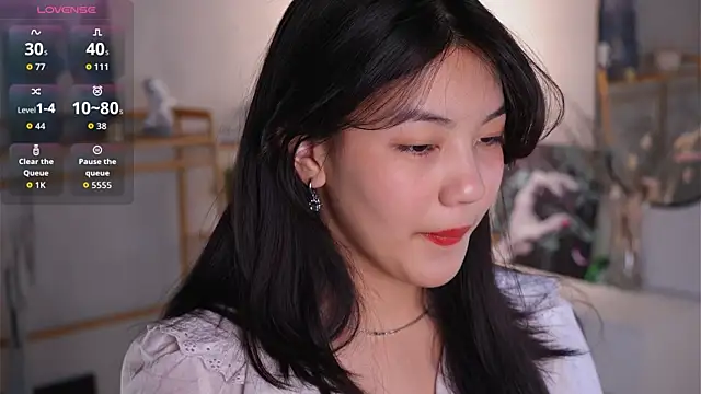 MoiraEger online show from 10-24-25, 05:53