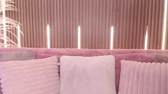 MylaDreams online show from 10-02-25, 03:13