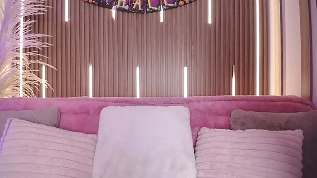 MylaDreams online show from 10-18-25, 03:42