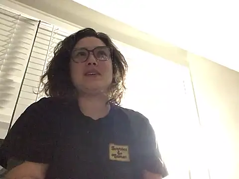 paigeycakes online show from 09-16-25, 04:13