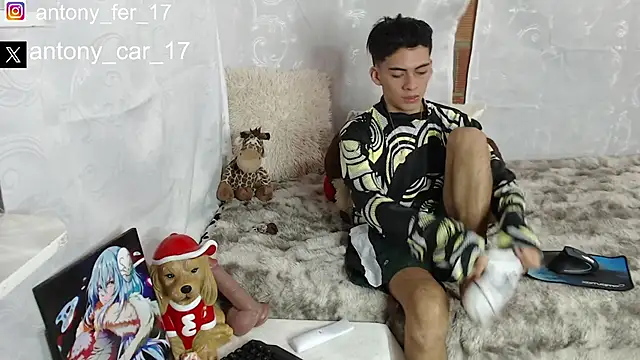 Snapshot of Rimuru17 chatting on 11-05-25, 10:32 Rimuru17 online show from 11-05-25, 10:32