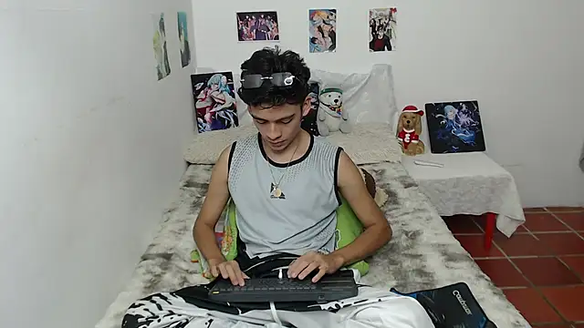 Snapshot of Rimuru17 chatting on 01-11-26, 03:22 Rimuru17 online show from 01-11-26, 03:22