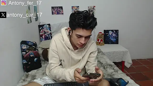 Snapshot of Rimuru17 chatting on 01-15-26, 05:01 Rimuru17 online show from 01-15-26, 05:01