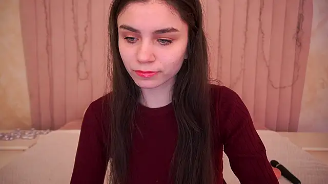 Snapshot of HeavenElle chatting on 02-03-26, 07:02 HeavenElle online show from 02-03-26, 07:02