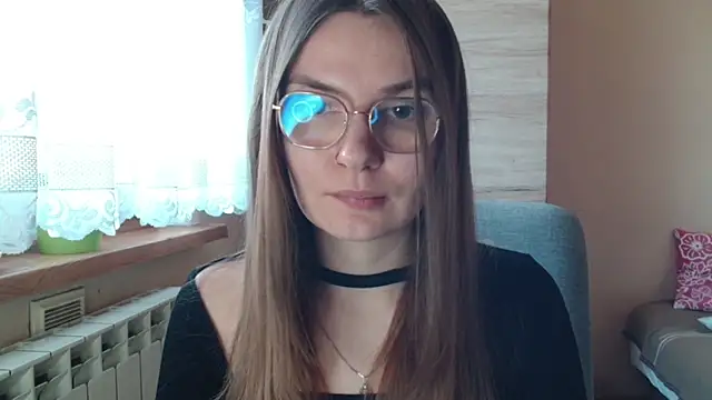 LooveELLYx online show from 12-19-25, 07:37