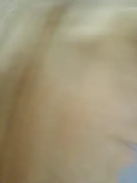 Snapshot of Lora85 chatting on 12-22-25, 05:21 Lora85 online show from 12-22-25, 05:21