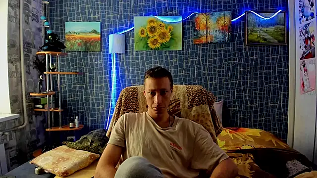 Snapshot of CuteBoy228 chatting on 11-25-25, 07:52 CuteBoy228 online show from 11-25-25, 07:52