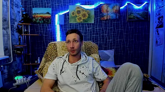 Snapshot of CuteBoy228 chatting on 11-28-25, 09:28 CuteBoy228 online show from 11-28-25, 09:28