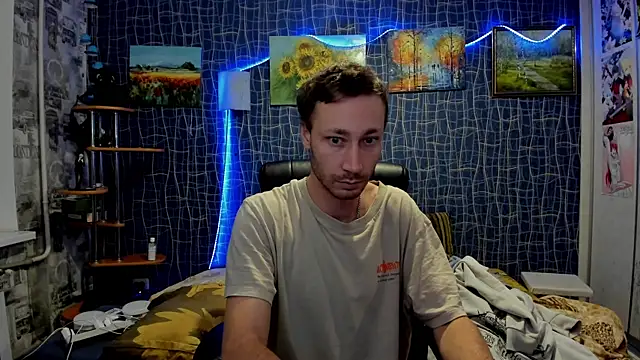 Snapshot of CuteBoy228 chatting on 12-17-25, 03:07 CuteBoy228 online show from 12-17-25, 03:07