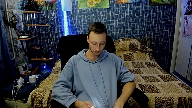 Snapshot of CuteBoy228 chatting on 02-19-26, 04:14 CuteBoy228 online show from 02-19-26, 04:14