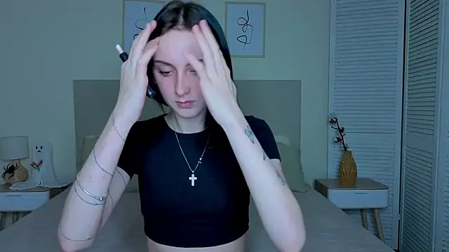 Little moly999 online show from 12-13-25, 10:15