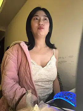 Snapshot of Olivia-l chatting on 11-13-25, 04:28 Olivia-l online show from 11-13-25, 04:28