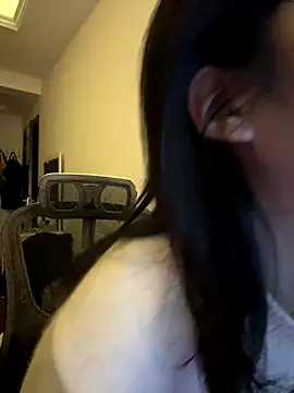 Snapshot of Olivia-l chatting on 11-21-25, 01:43 Olivia-l online show from 11-21-25, 01:43