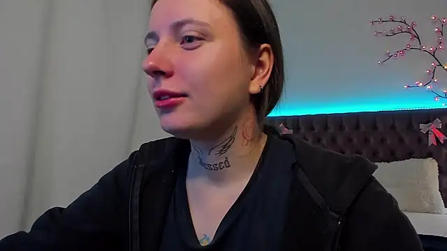 LilaVame online show from 10-06-25, 07:11