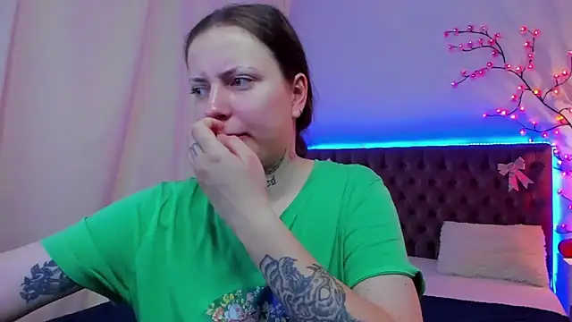 LilaVame online show from 11-22-25, 02:05