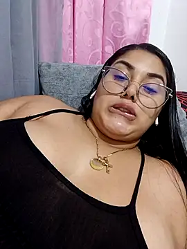 Snapshot of MilaaRooy chatting on 09-27-25, 03:11 MilaaRooy online show from 09-27-25, 03:11