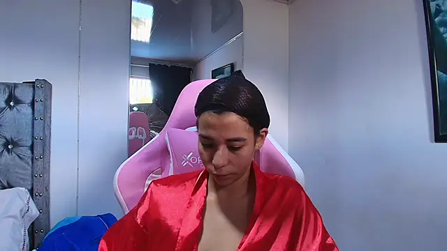 Snapshot of GraceWallace_ chatting on 11-02-25, 08:55 GraceWallace online show from 11-02-25, 08:55