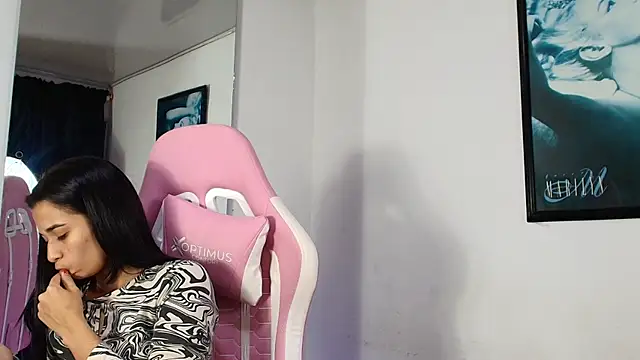 GraceWallace  online show from 04-16-26, 03:18