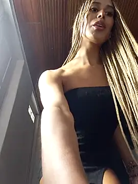 Snapshot of AngelinaSexFit chatting on 02-08-26, 07:39 AngelinaSexFit online show from 02-08-26, 07:39