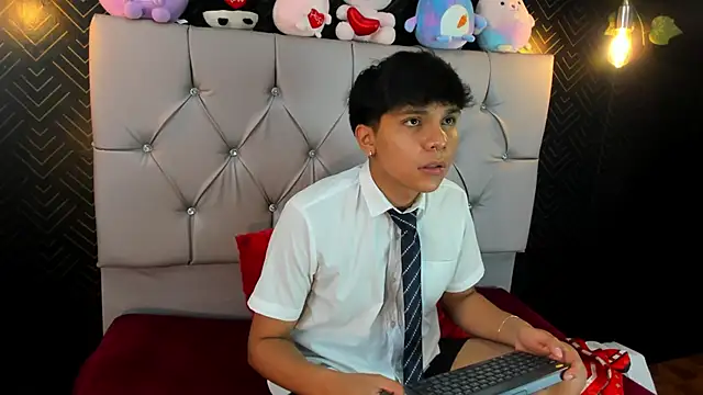 Thiago Kozak online show from 09-29-25, 01:27