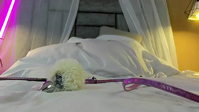 Brenda lot online show from 11-13-25, 08:52