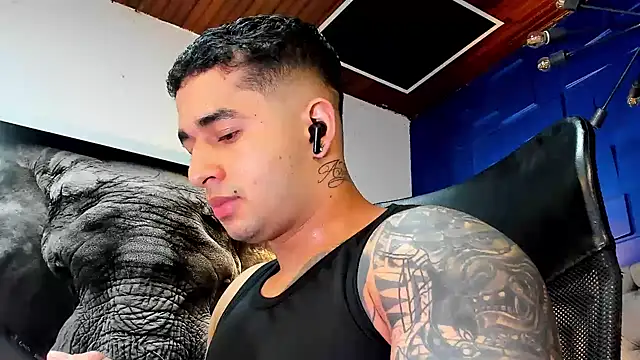 king falconer online show from 11-29-25, 11:19