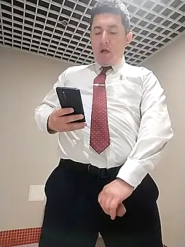 BigCristh79 online show from 11-24-25, 08:14