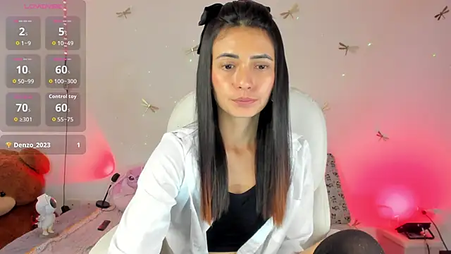 Snapshot of princessluna_19 chatting on 10-07-25, 10:18 princessluna 19 online show from 10-07-25, 10:18