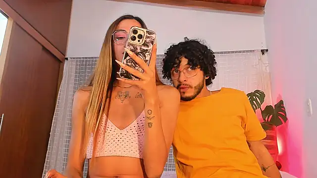 Snapshot of emmmalym chatting on 09-09-25, 01:38 emmmalym online show from 09-09-25, 01:38