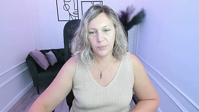 NinaStarle online show from 09-14-25, 12:04