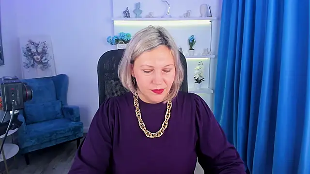 NinaStarle online show from 11-21-25, 04:22