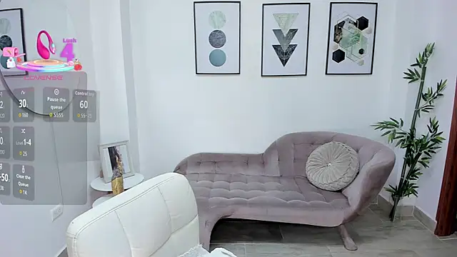 dafne hills online show from 11-19-25, 07:14