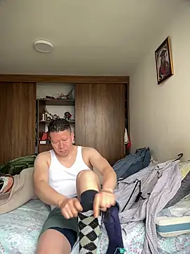 Snapshot of Manu0586 chatting on 05-15-26, 08:16 Manu0586 online show from 05-15-26, 08:16