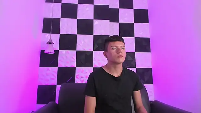 AndyFame1 online show from 10-06-25, 06:49