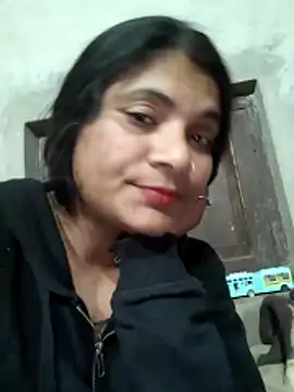 Snapshot of couple_71 chatting on 12-04-25, 05:54 couple 71 online show from 12-04-25, 05:54