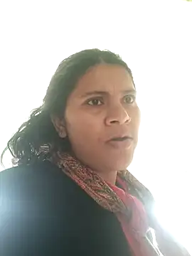 Snapshot of couple_71 chatting on 01-06-26, 05:22 couple 71 online show from 01-06-26, 05:22