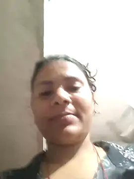 Snapshot of couple_71 chatting on 02-15-26, 07:51 couple 71 online show from 02-15-26, 07:51