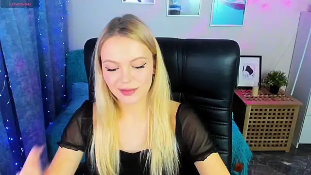 KatherineePierce online show from 10-18-25, 05:03