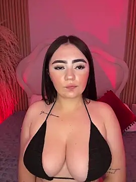 Snapshot of Valeria_carter chatting on 12-13-25, 07:53 Valeria carter online show from 12-13-25, 07:53