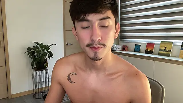 sweettaaron01 online show from 10-22-25, 05:34