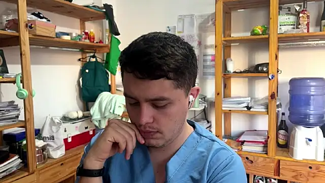 Snapshot of Haustin202 chatting on 11-03-25, 09:21 Haustin202 online show from 11-03-25, 09:21