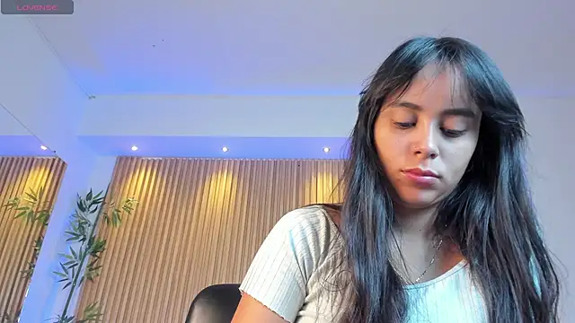 Snapshot of freyja_sweet_ chatting on 10-13-25, 12:05 freyja sweet  online show from 10-13-25, 12:05