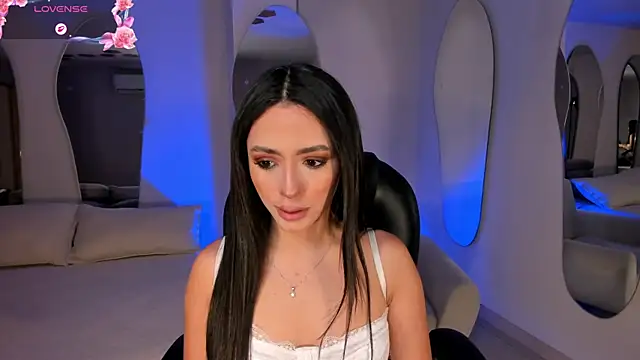IsabellaMoreau online show from 08-02-26, 06:06