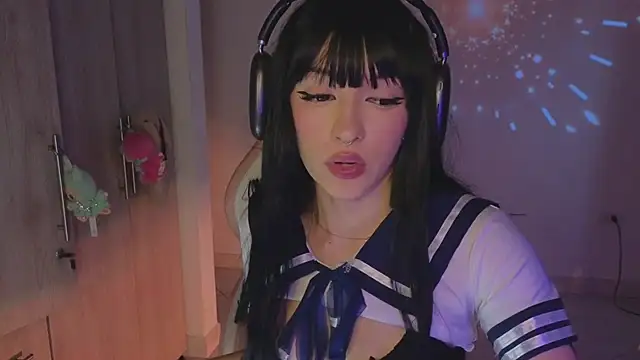 Snapshot of Moonlightt_21 chatting on 02-22-26, 09:57 Moonlightt 21 online show from 02-22-26, 09:57