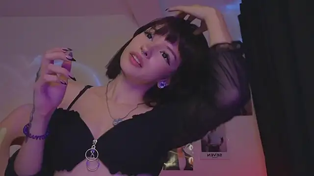 Snapshot of Moonlightt_21 chatting on 04-09-26, 10:26 Moonlightt 21 online show from 04-09-26, 10:26