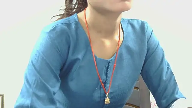 Aarti misty71 online show from 10-12-25, 04:55