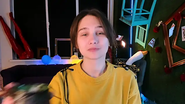 TessaMill online show from 10-07-25, 05:04